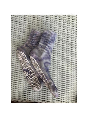 Y2K Vibe Purple & White Tie-Dye Athletic Grip Socks